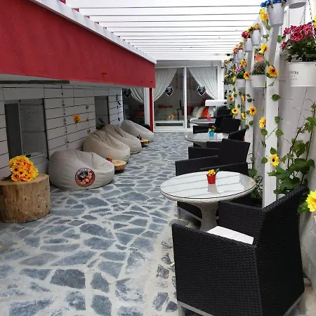 Hotel Yavor 2*
